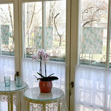 Apartment Marvelosa - By The Chain Bridge *